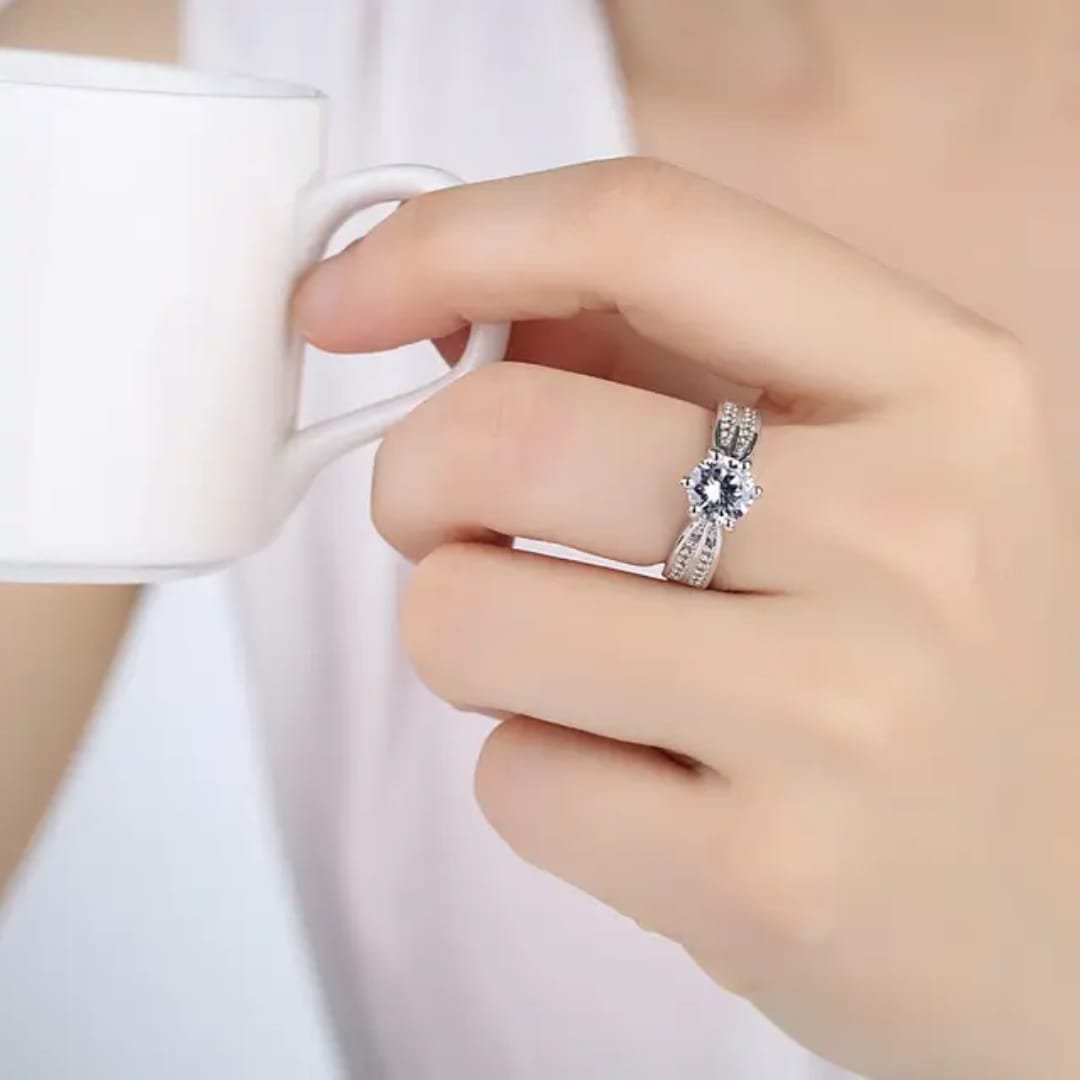 Silver-Plated Matilda Moissanite Stone Korean Jewelry Ring - Image 2